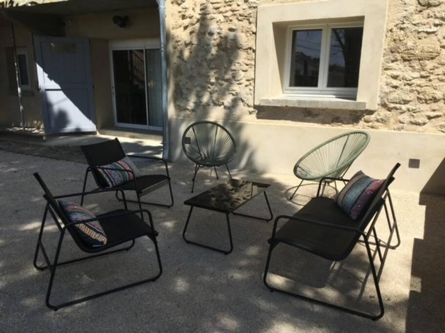 Gite Lumineux Et Confortable Dans Un Mas Provencal Courthézon Buitenkant foto